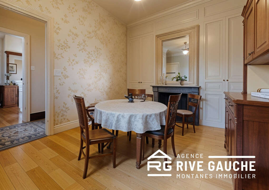 Maison à ROUSSILLON