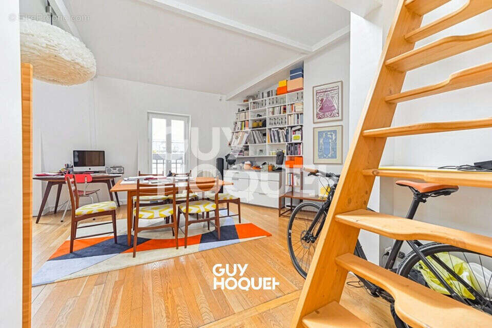 Appartement à PARIS-10E