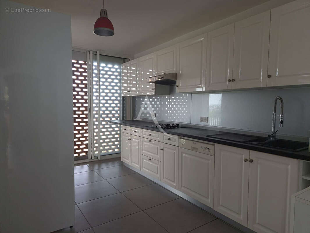A SAISIR : appartement T4 118.62 m² Fort-de-France. - photo 7