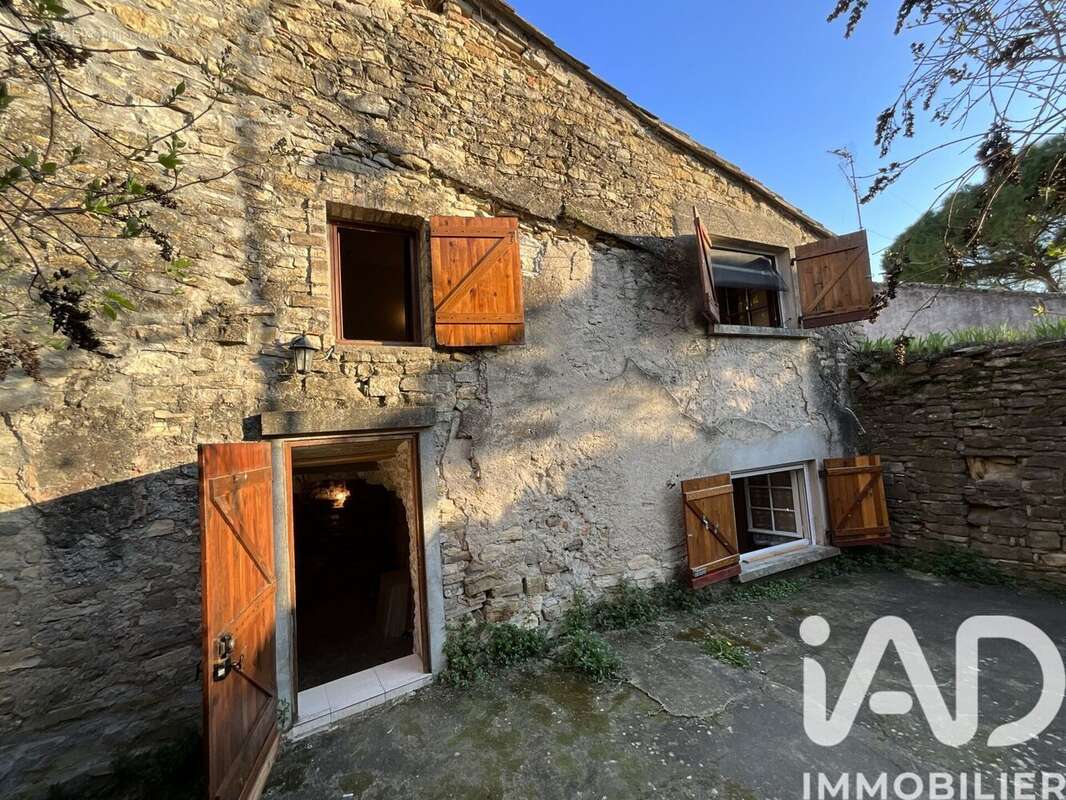 Maison 57 m² à Saint-Etienne-De-L'olm  - photo 3