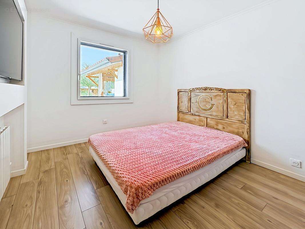 Maison rénovée de plain-pied avec piscine - 4 chambres - Livron-sur-Drôme - photo 14