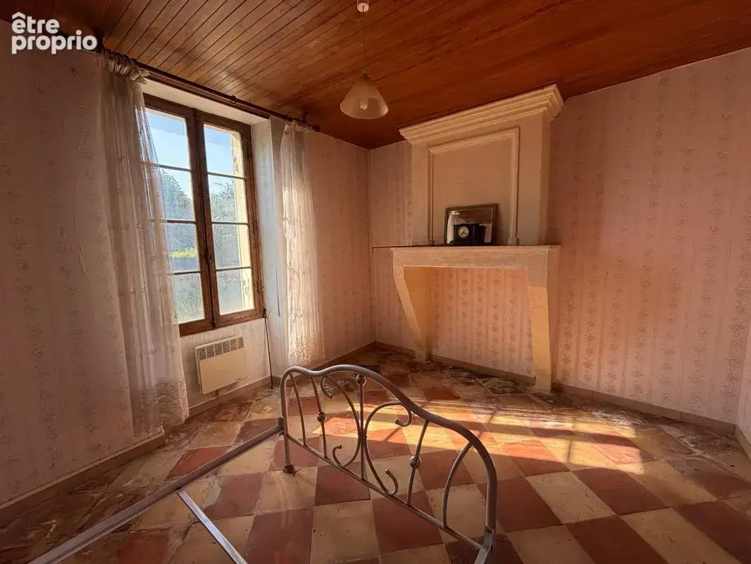 Maison à rénover 175m² sur 1267m² Romagne 89 000€ - photo 10