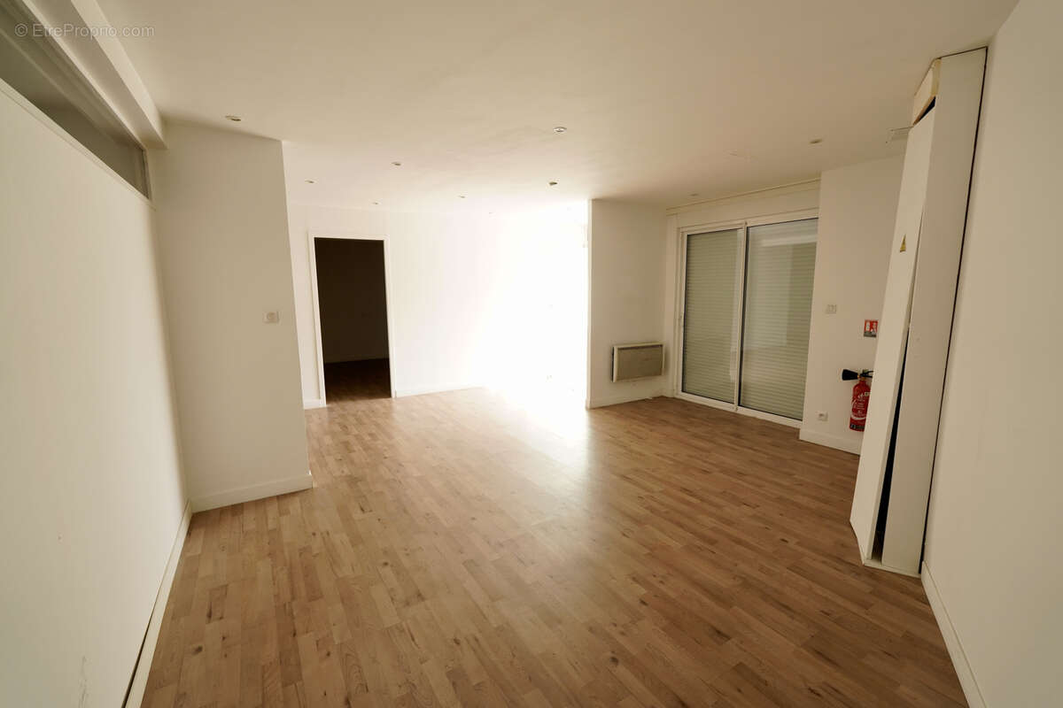 Commerce à BORDEAUX