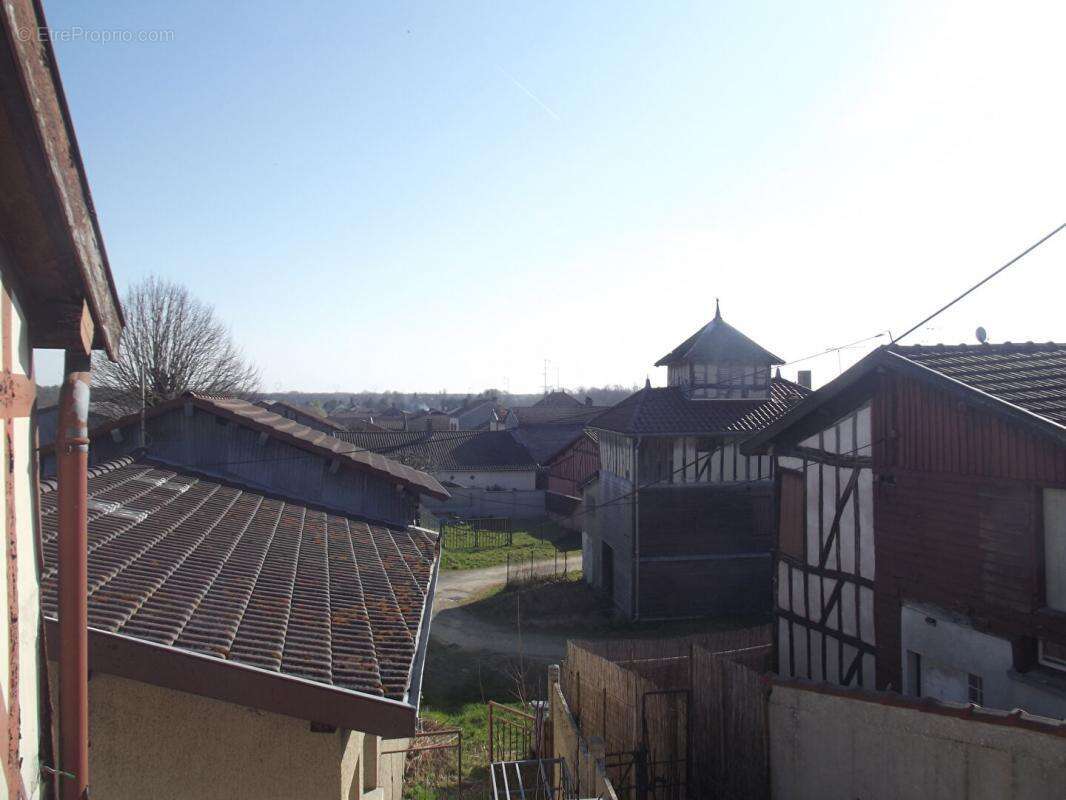 Appartement à CHAVANGES