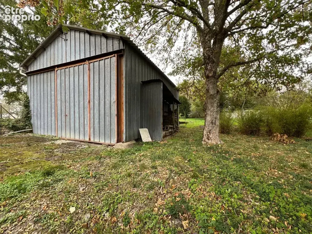  Longère de plain-pied, grand grenier aménageable et hangar sur parcelle potentiellement constructible  - photo 17