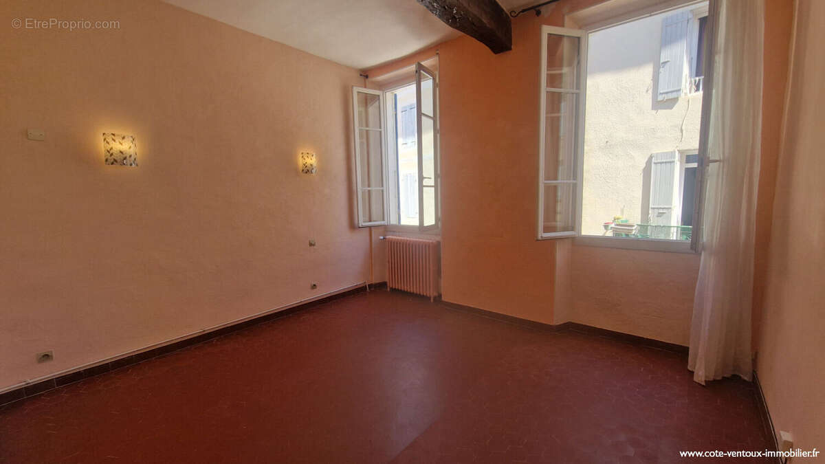 Maison à MALAUCENE