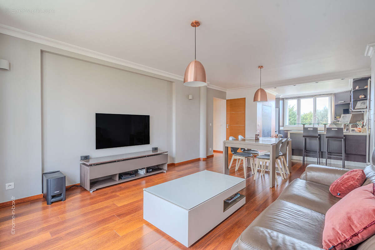 Appartement à LE PLESSIS-TREVISE