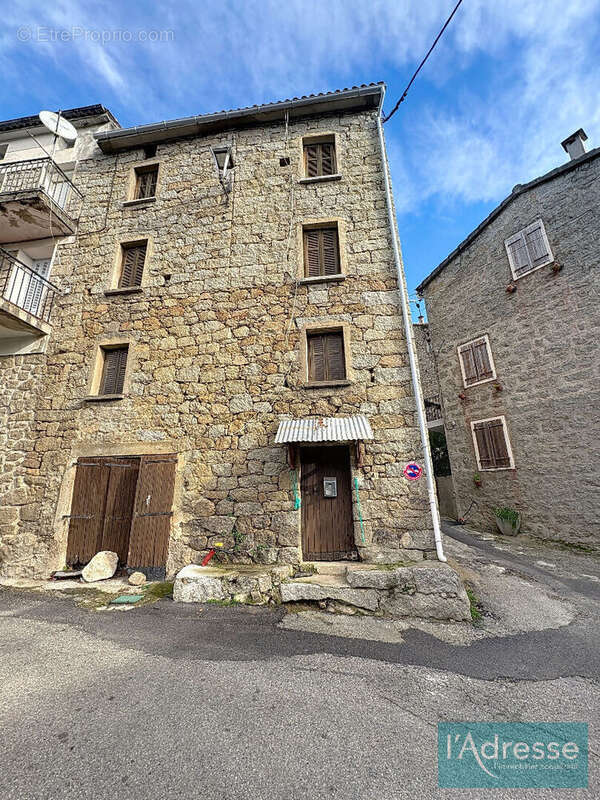 Maison de village - Guarguale - 6 pièces 117 m2 - photo 4