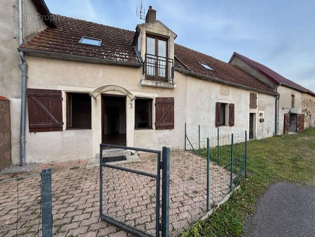 Maison à AUTUN
