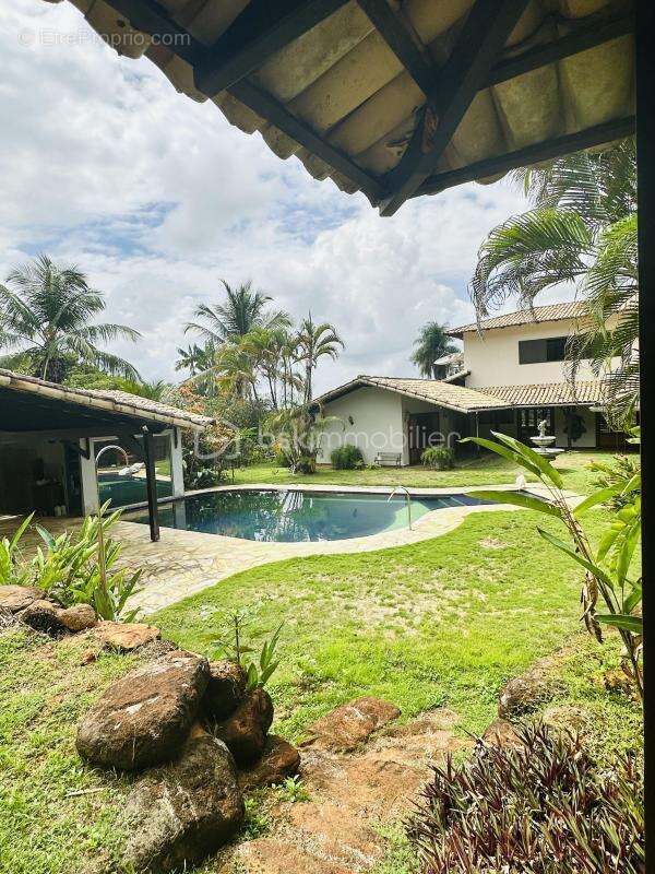 Maison à REMIRE-MONTJOLY