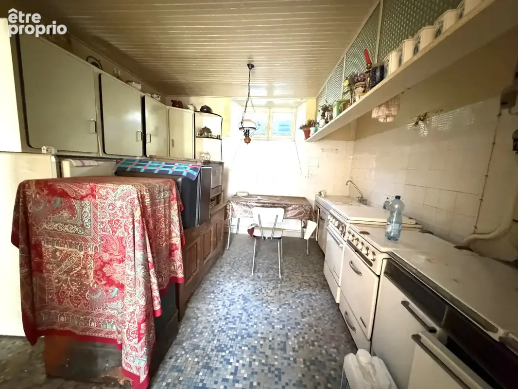 Marcenat centre  Jolie maison de 118 m2 avec 15 427 m2 de terrains au cœur du Cézallier - photo 5
