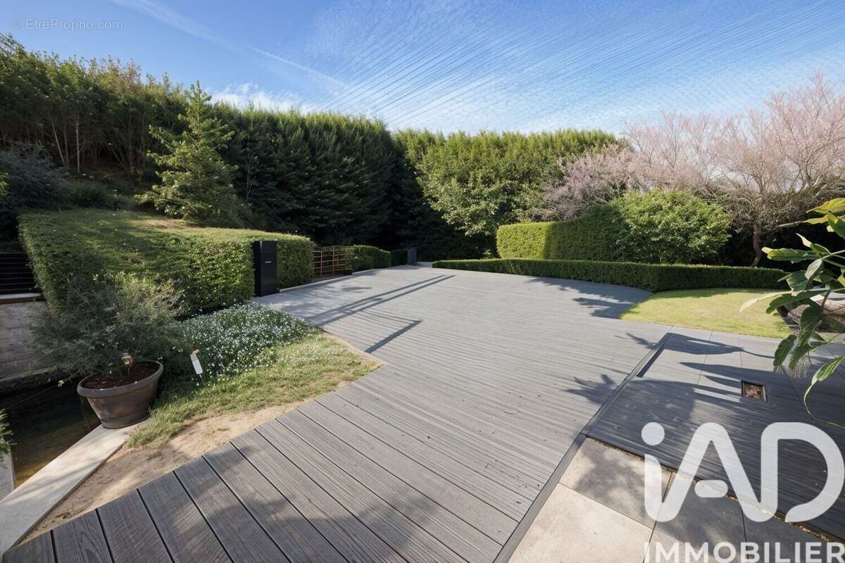 Maison 420 m² à Crisenoy  - photo 4