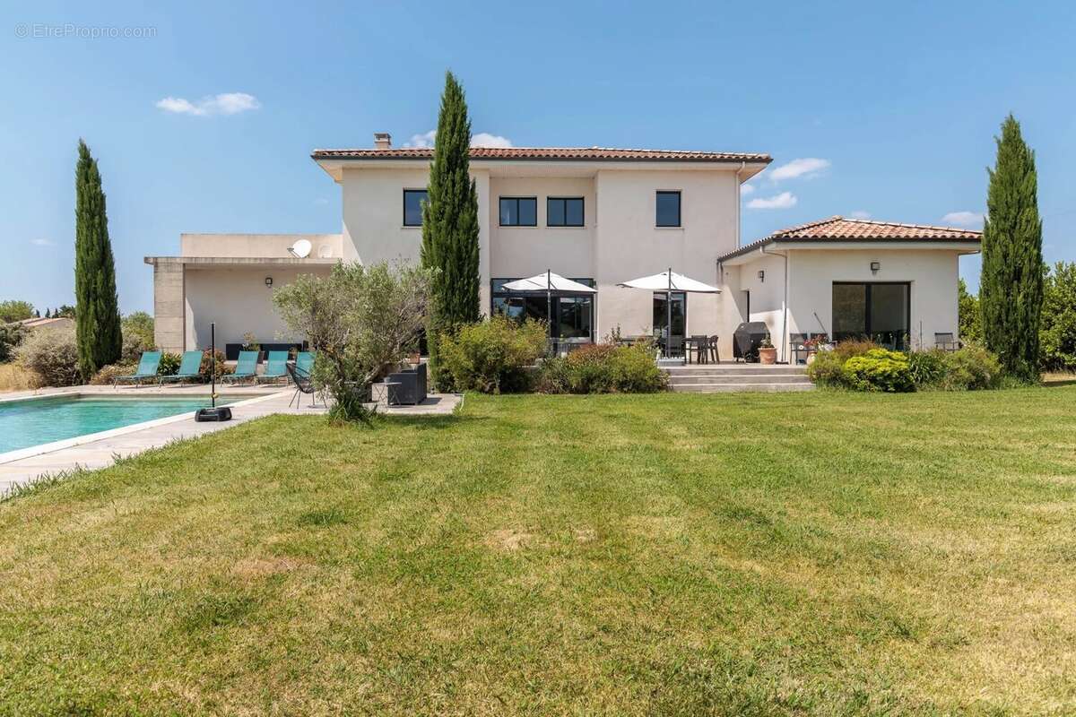 Maison contemporaine avec piscine Campagne Arlésienne - photo 19