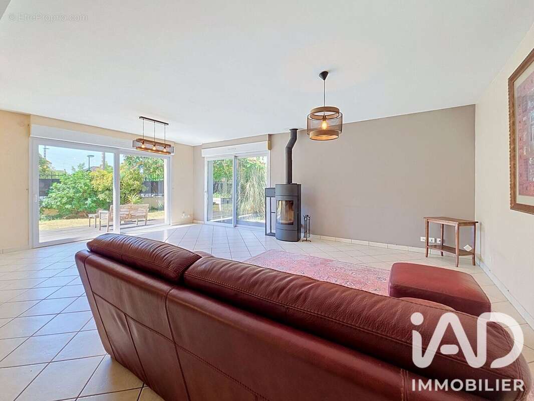 Maison 170 m² à Gagny  - photo 6