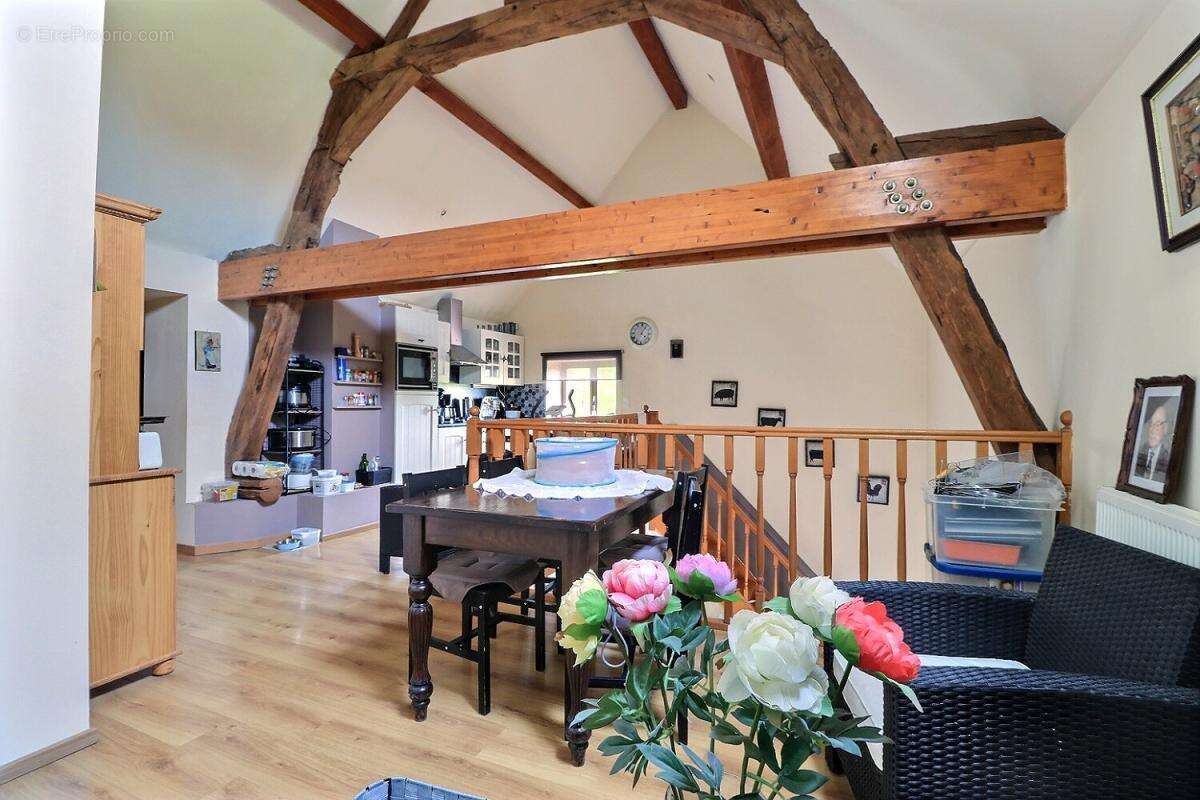 Maison à LA CLAYETTE