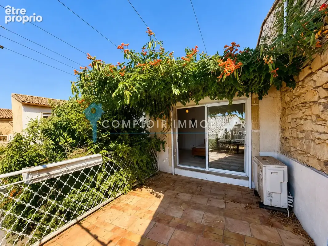 En Exclusivité Maison de village  d'environ 220 m2 hab entièrement rénové en 2021 sur 383 m2 de parcelle - photo 28