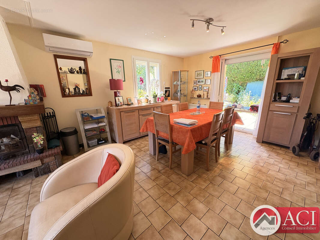 Maison 136 m² à Meru  - photo 2