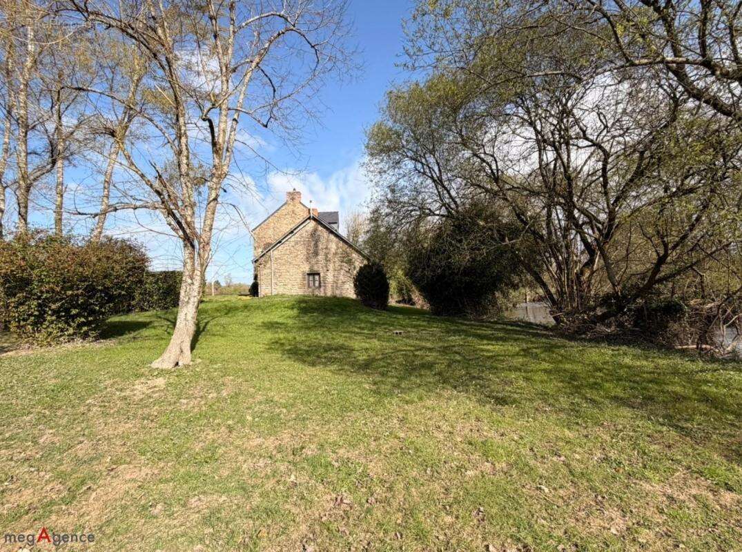 Maison à MALESTROIT