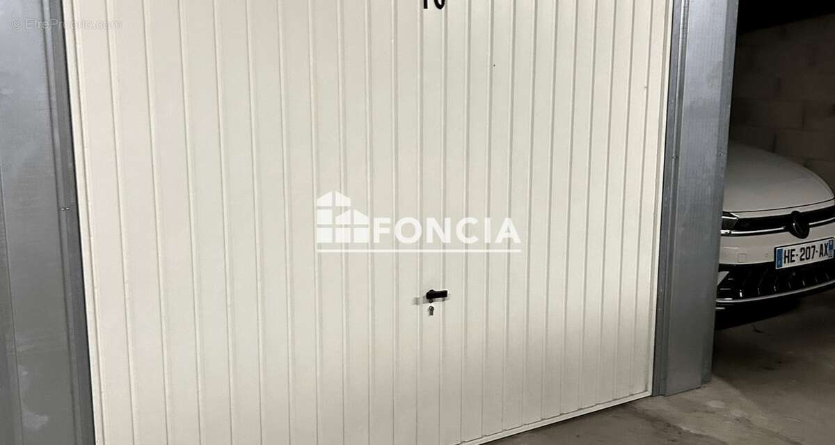 À vendre appartement T4 lumineux avec balcon et garage box – Proche centre de Neuville-sur-Saône - photo 11