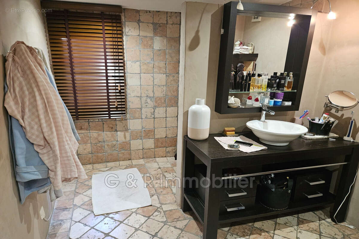 Maison à LA BOUILLADISSE