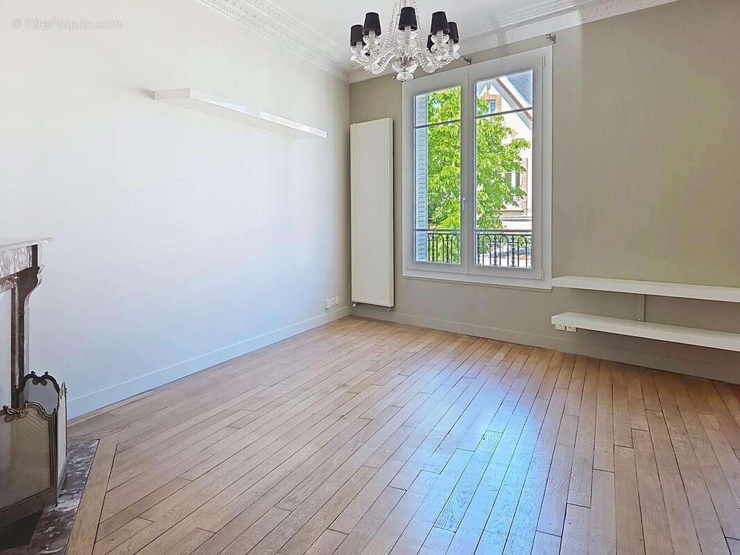 Appartement à GARCHES