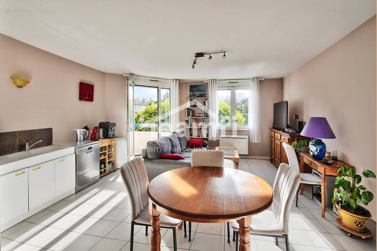 Appartement à LYON-9E