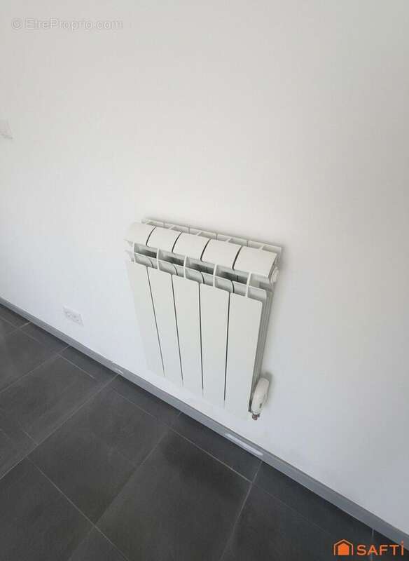 Commerce 33 m² à Saint-Quentin  - photo 7