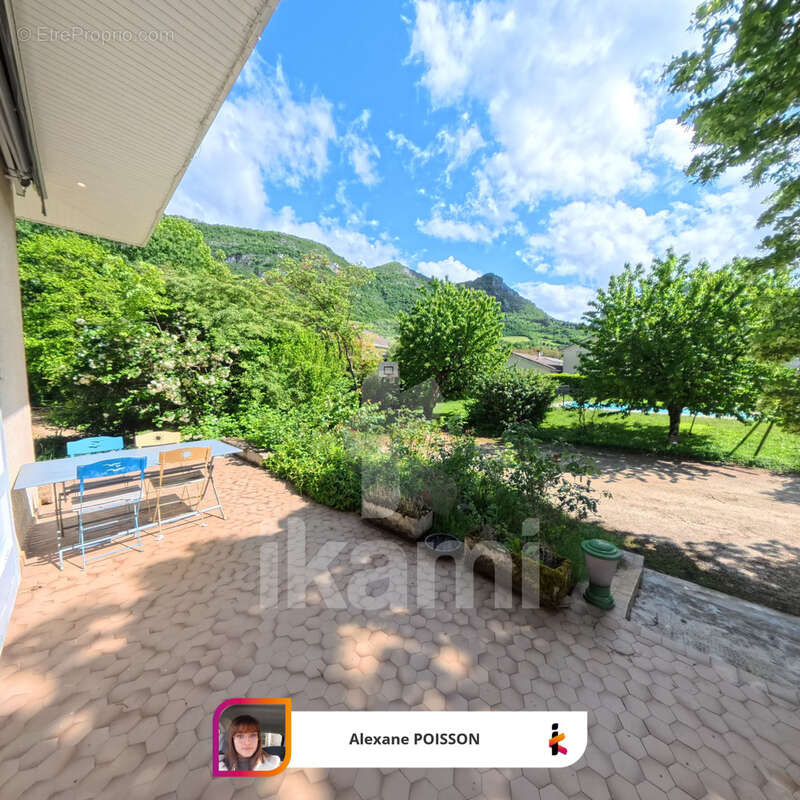 Villa de 180 m2 avec vue Vercors, piscine et terrasses - photo 5