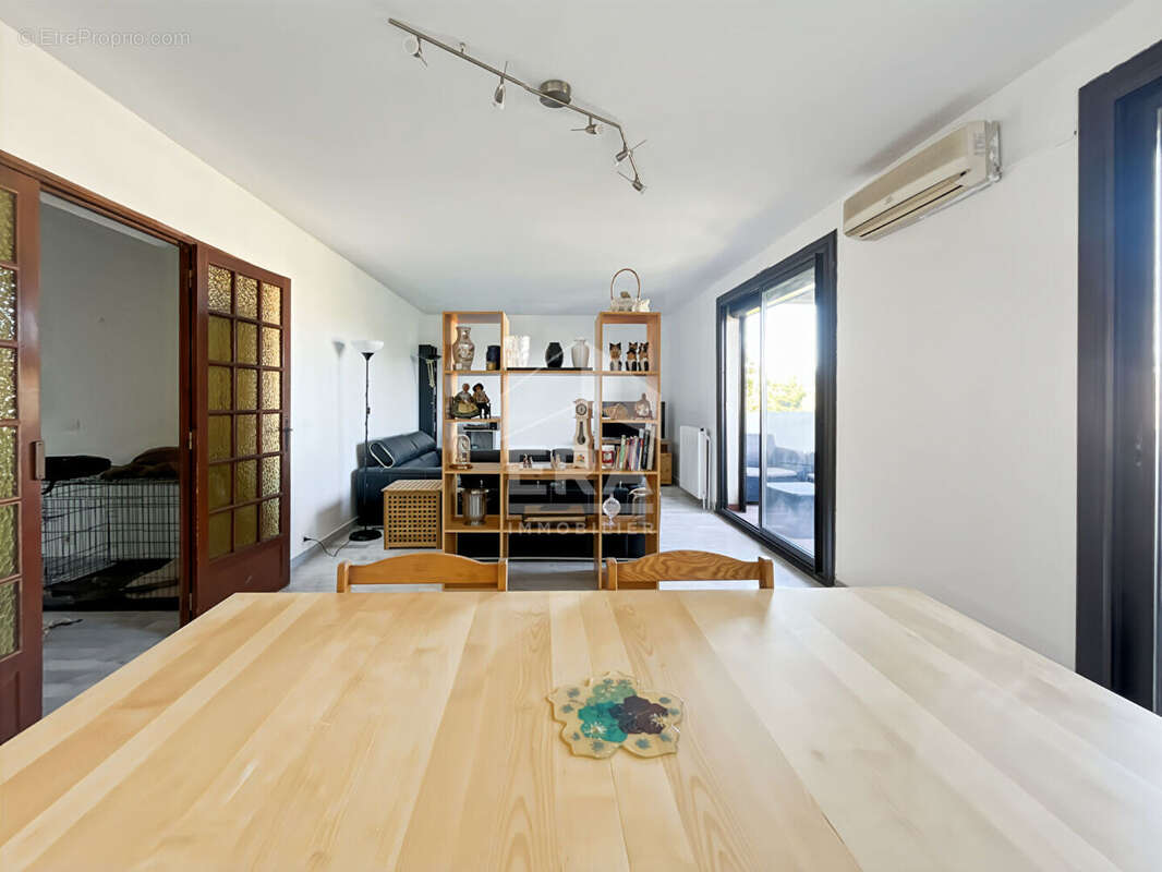 Appartement à MARSEILLE-12E