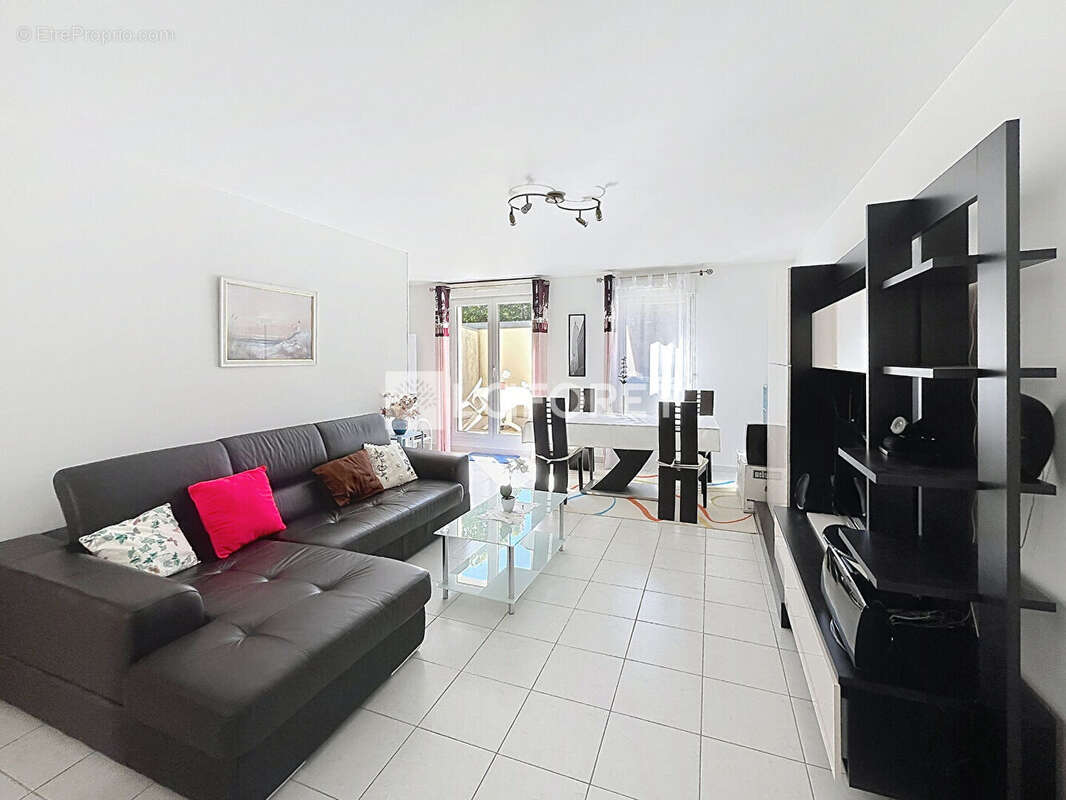 Appartement à AUBERGENVILLE