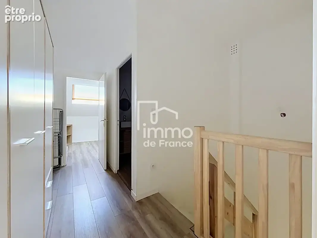 Maison Oyonnax 5 pièce(s) 138.25m2 - photo 4
