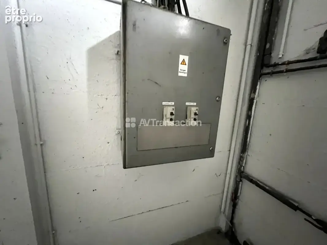 Commerce 915 m² à vendre à Douains (27120) - photo 6