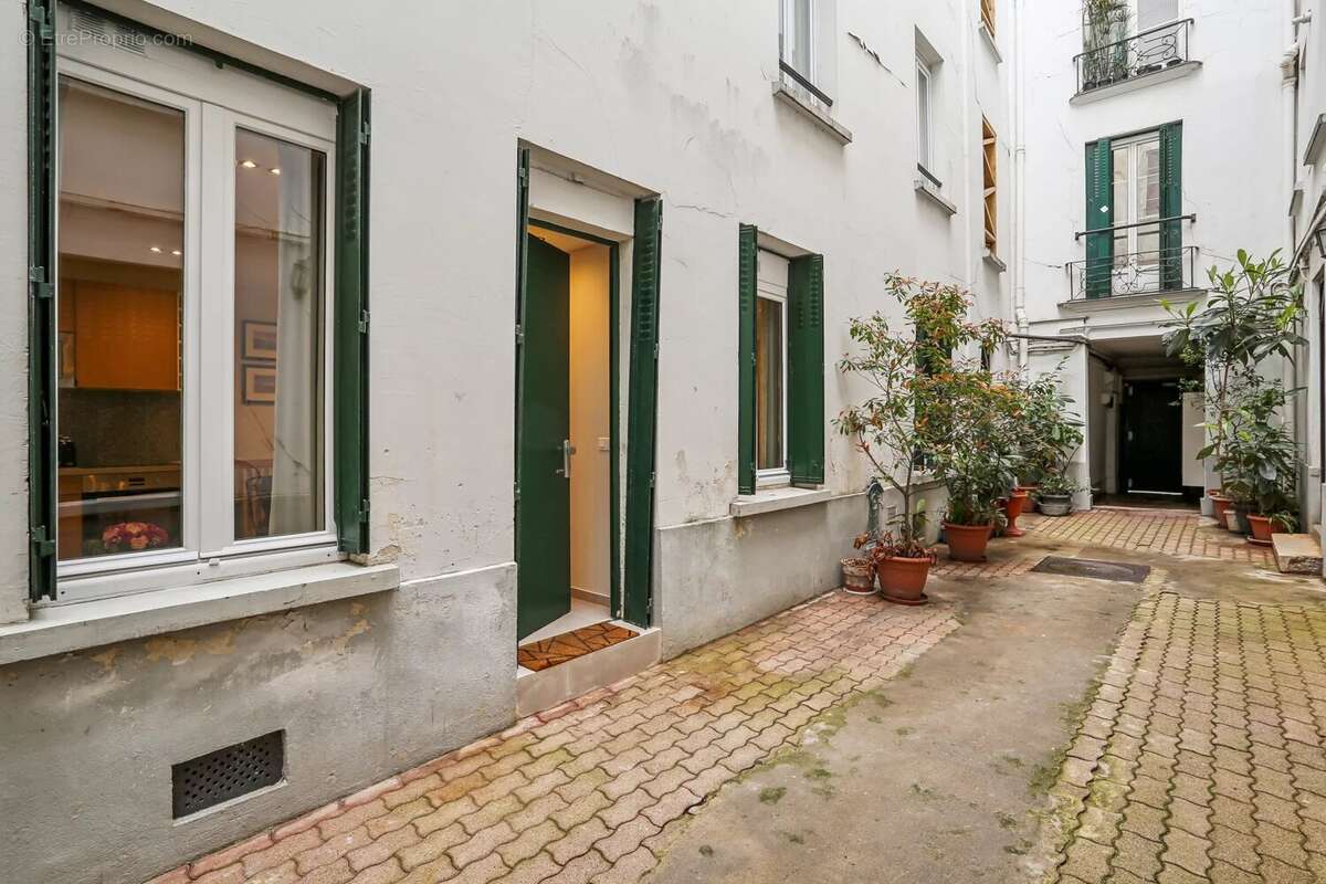 Commerce à PARIS-3E