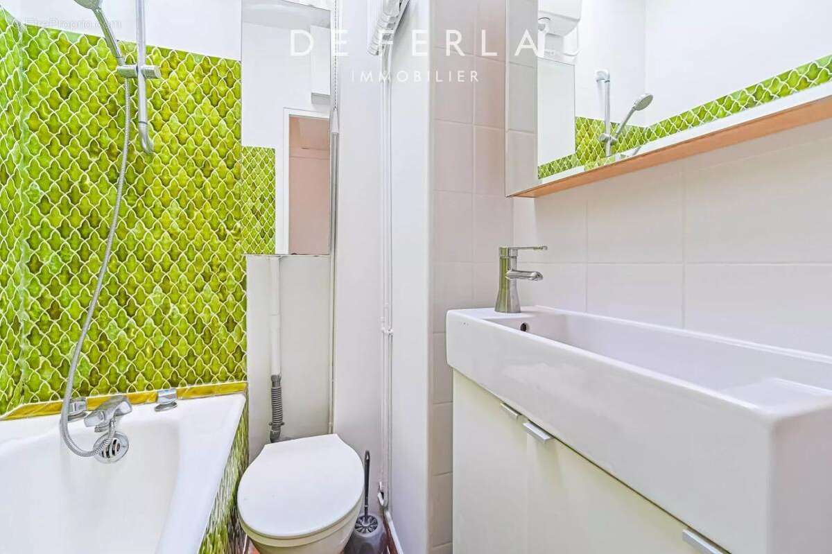 Appartement 45 m² à Paris-7e  - photo 4