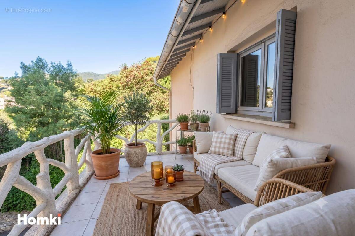 Appartement à MENTON