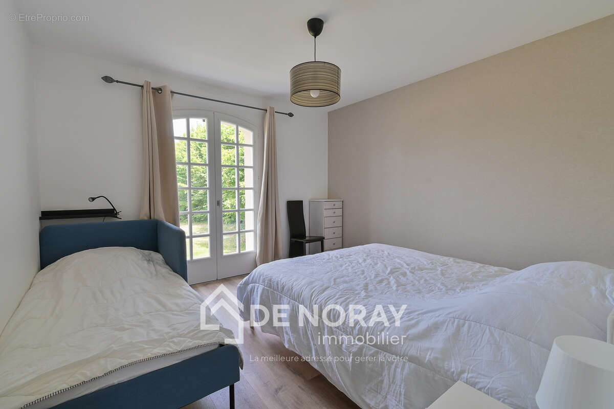 Propriété de 3 maisons + espace équestre sur 3,5 hectares - photo 7