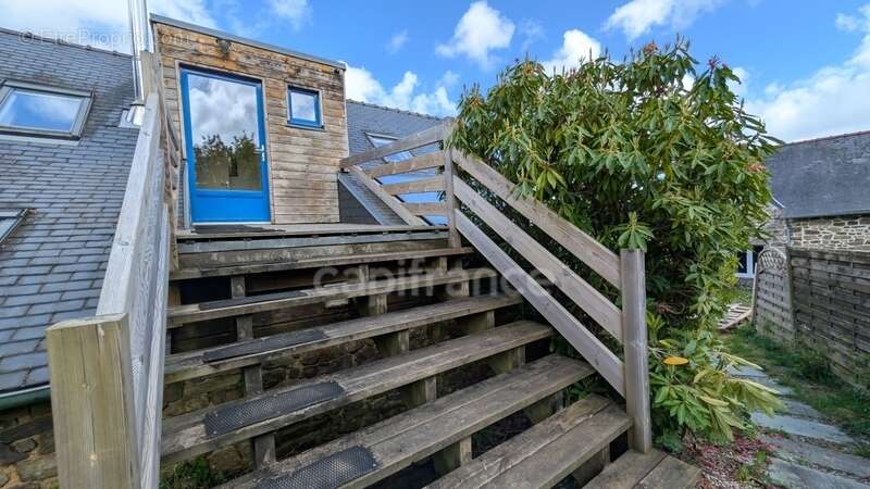 Grands Gîtes avec Maison d'Habitation  - ROSNOEN (29) - photo 9