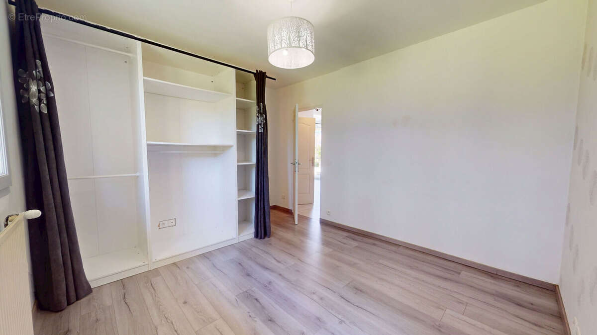 Appartement à SEYSSINET-PARISET