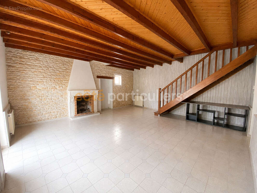 Maison familiale de 210 m² avec piscine à Saint-Michel-En-L'Herm - photo 3