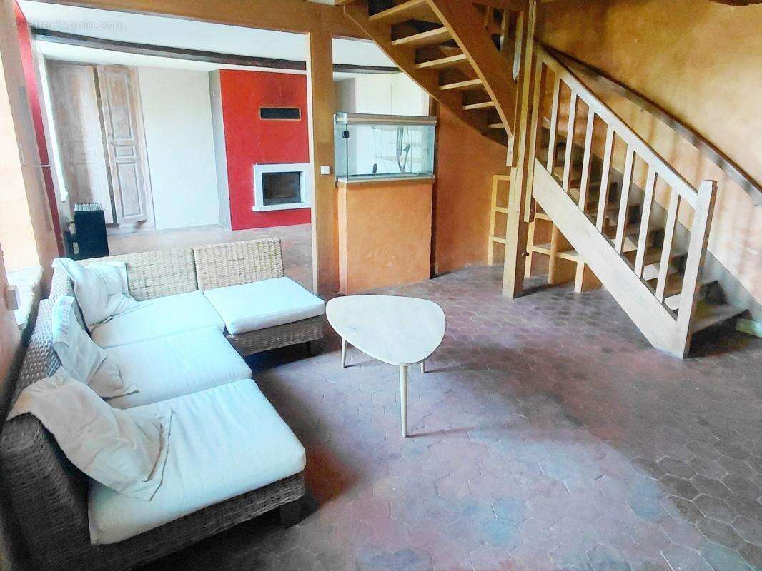 Maison à vendre 4 pièces VILLENEUVE SAINT SALVES (89) - photo 2