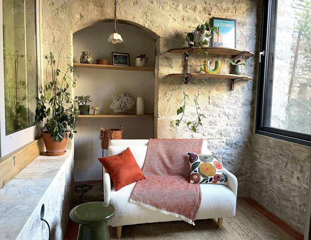 Maison 115 m² à Saint-Martin-De-Londres  - photo 9