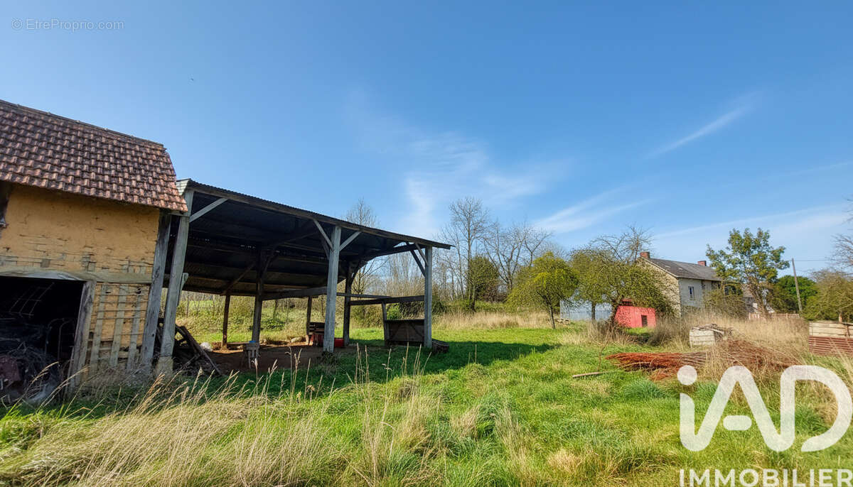 Photo 2 - Maison à ISIGNY-LE-BUAT