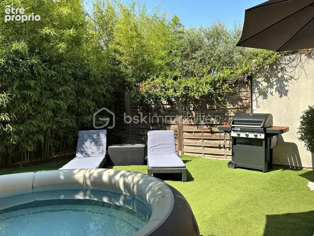 LA FARE-LES-OLIVIERS – Maison T3 avec jardin, garage & parking - photo 3
