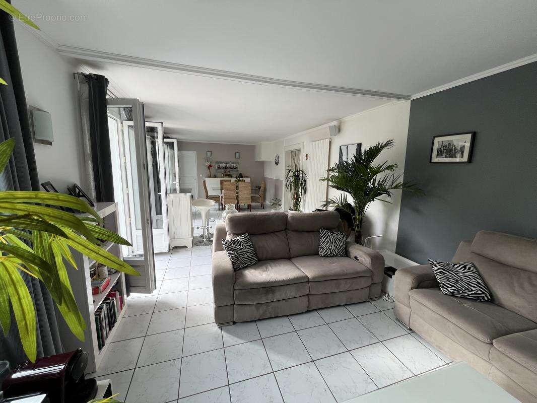 Maison à PONTAULT-COMBAULT