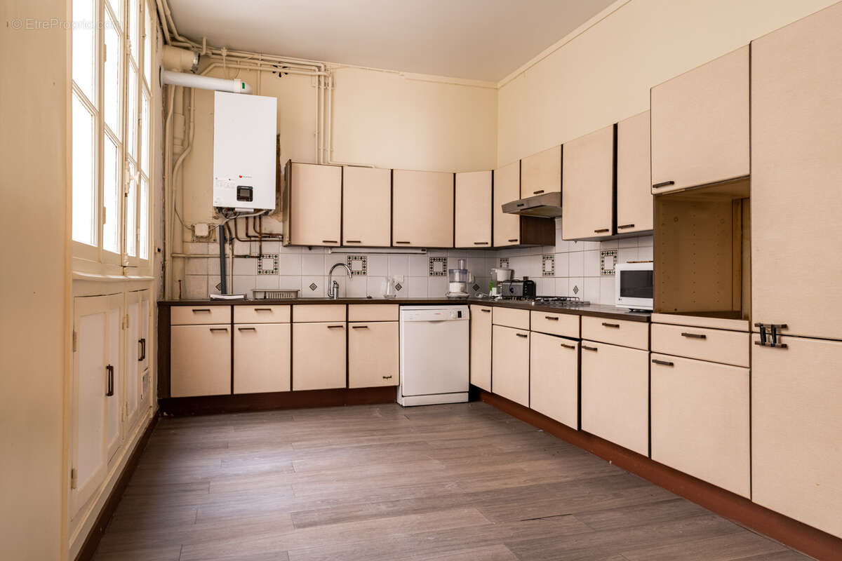 Appartement à PARIS-12E