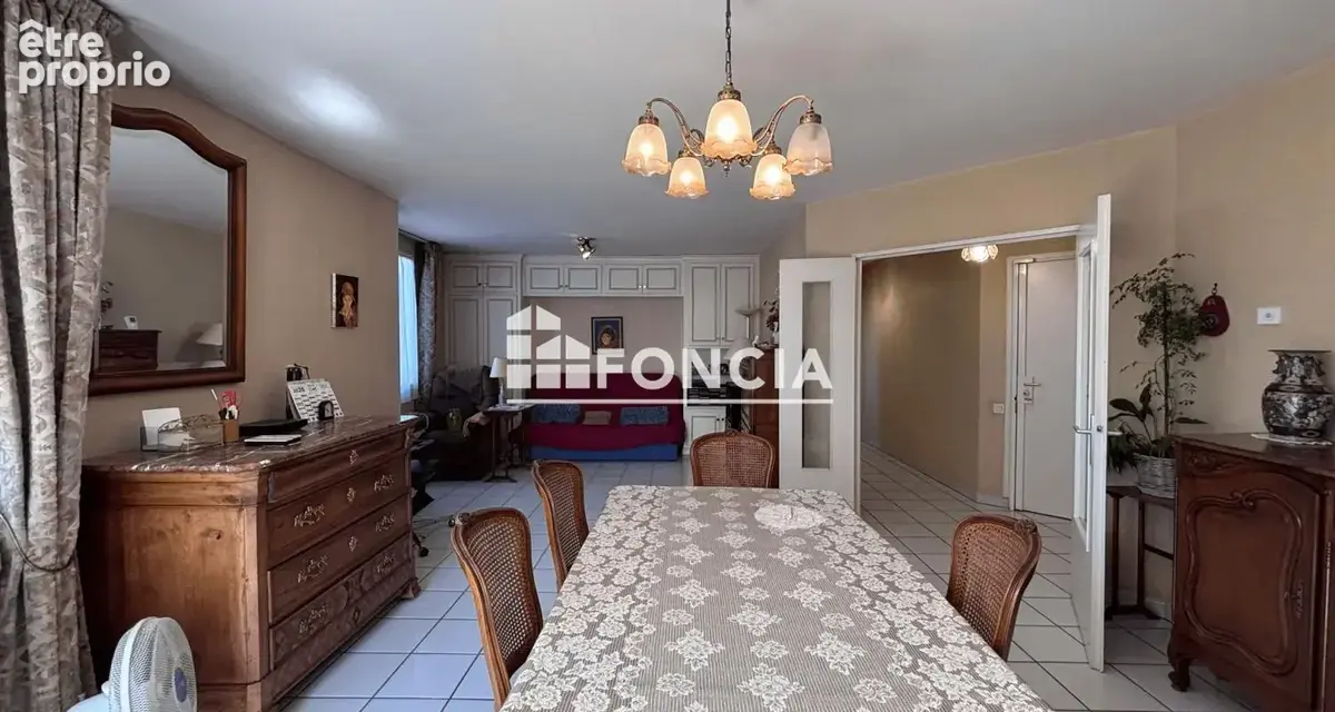 Superbe f4 de 83 m² - quartier dynamique / rue du 11 novembre - photo 9