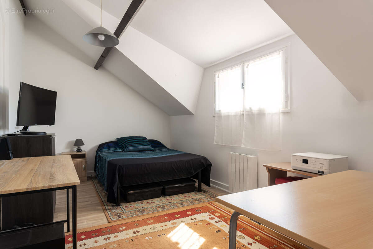 Maison à COSNE-COURS-SUR-LOIRE