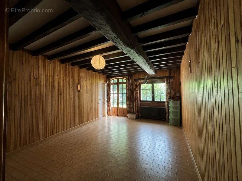 Un lieu de vie unique avec trois maisons aux possibilités infinies ! - photo 12