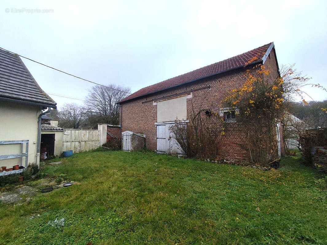 Maison à BEAULIEU-LES-FONTAINES