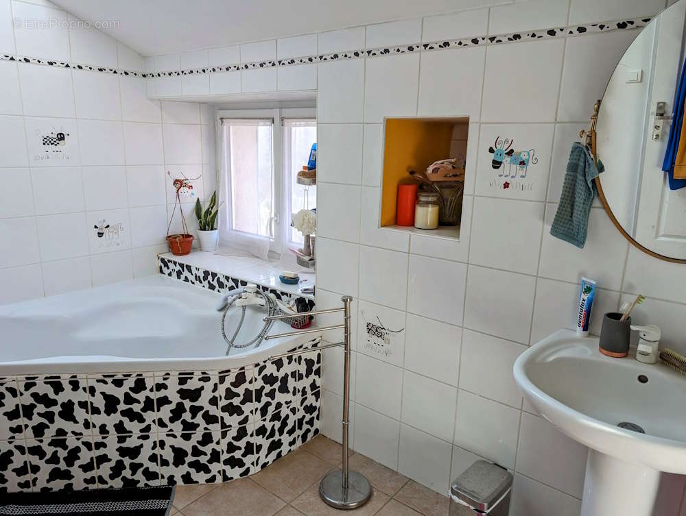 Magnifique Maison de Village entièrement rénovée - photo 6